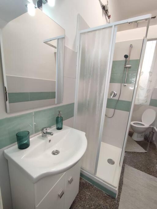 Benny Appartamento 3 Camere Da Letto Ad Uso Esclusivo Genova Aeroporto Dış mekan fotoğraf